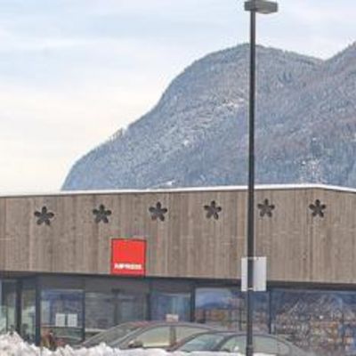 Außenansicht Gebäude MPreis